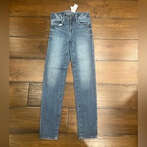 American Eagle Medium Wash High Rise Skinny Jeans
